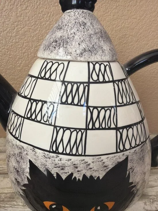 Cats By Nina Lyman Black Cat Ceramic Teapot 9" Pre-owned - Picture 15 of 15